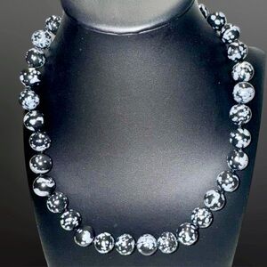 Vintage Whitney Kelly Snowflake Obsidian 14 MM Bead 18" Necklace
